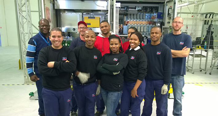 The production team of SMA South Africa in front of their first Sunny Central inverter.