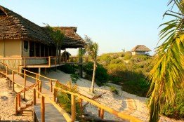 Die Travessia Beach Lodge liegt idyllisch am Strand und versorgt sich selbst mit umweltfreundlichem Solarstrom.