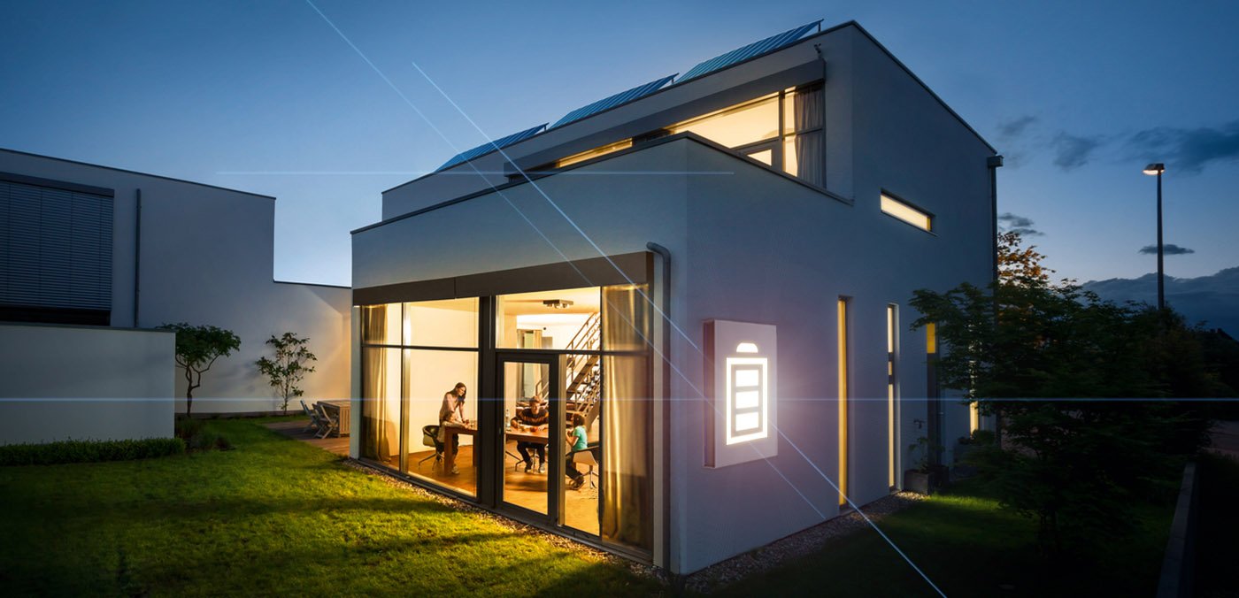 Battery-Storage Systems: The Path to 100% Solar Power for Your Home